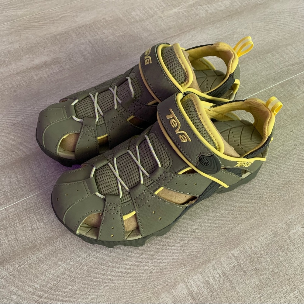 Teva Mermaid Deacon Sandals Green Hybrid Hiking Water Sport Shoes Womens Size 7
